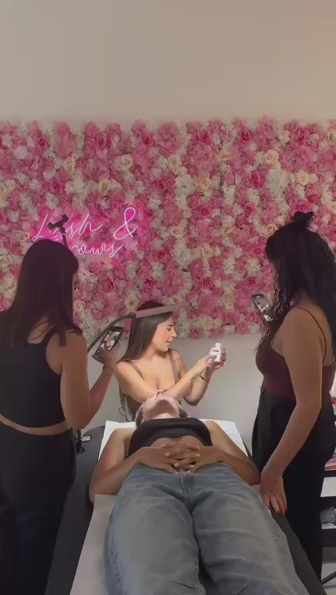 Carica il video: 